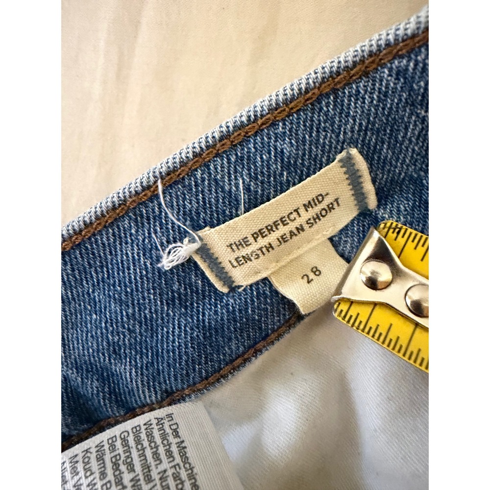 Madewell The Perfect Mid Length Jean Short Women 28 Blue Denim Raw Hem - Picture 9 of 11